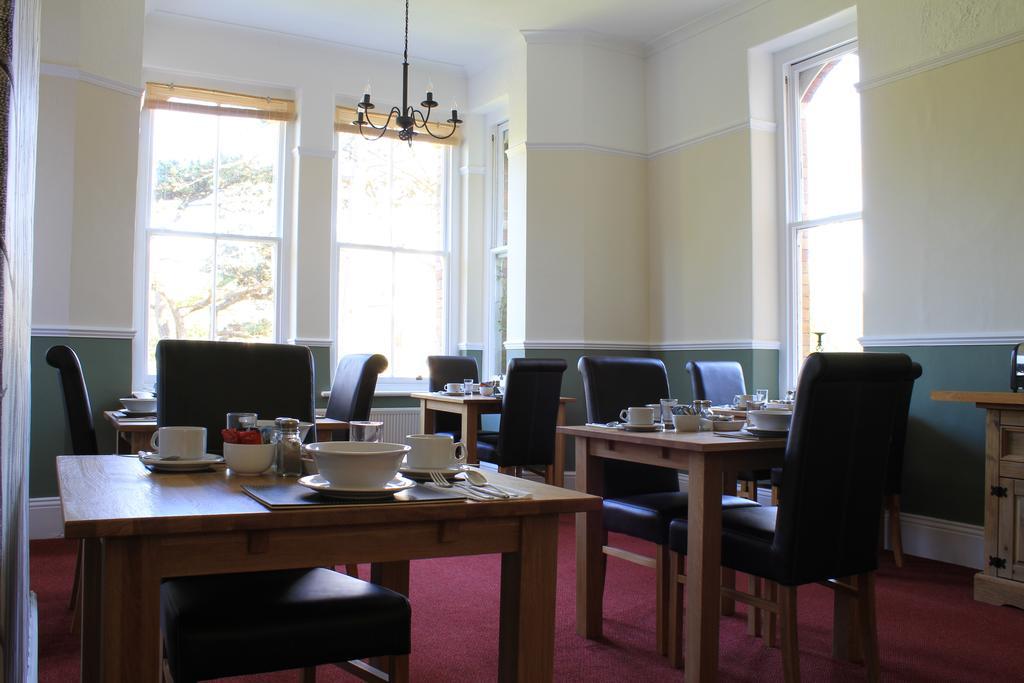 The Woodlands Hotel Ilfracombe Buitenkant foto