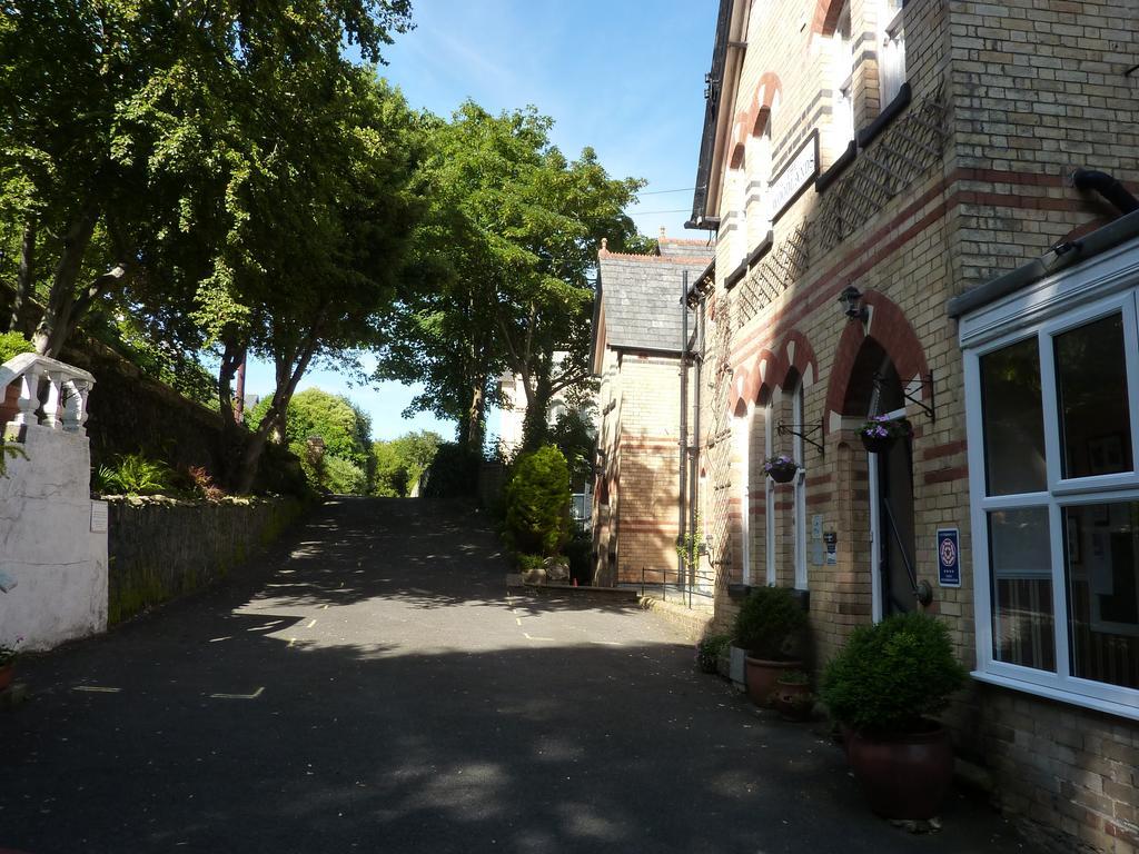 The Woodlands Hotel Ilfracombe Buitenkant foto